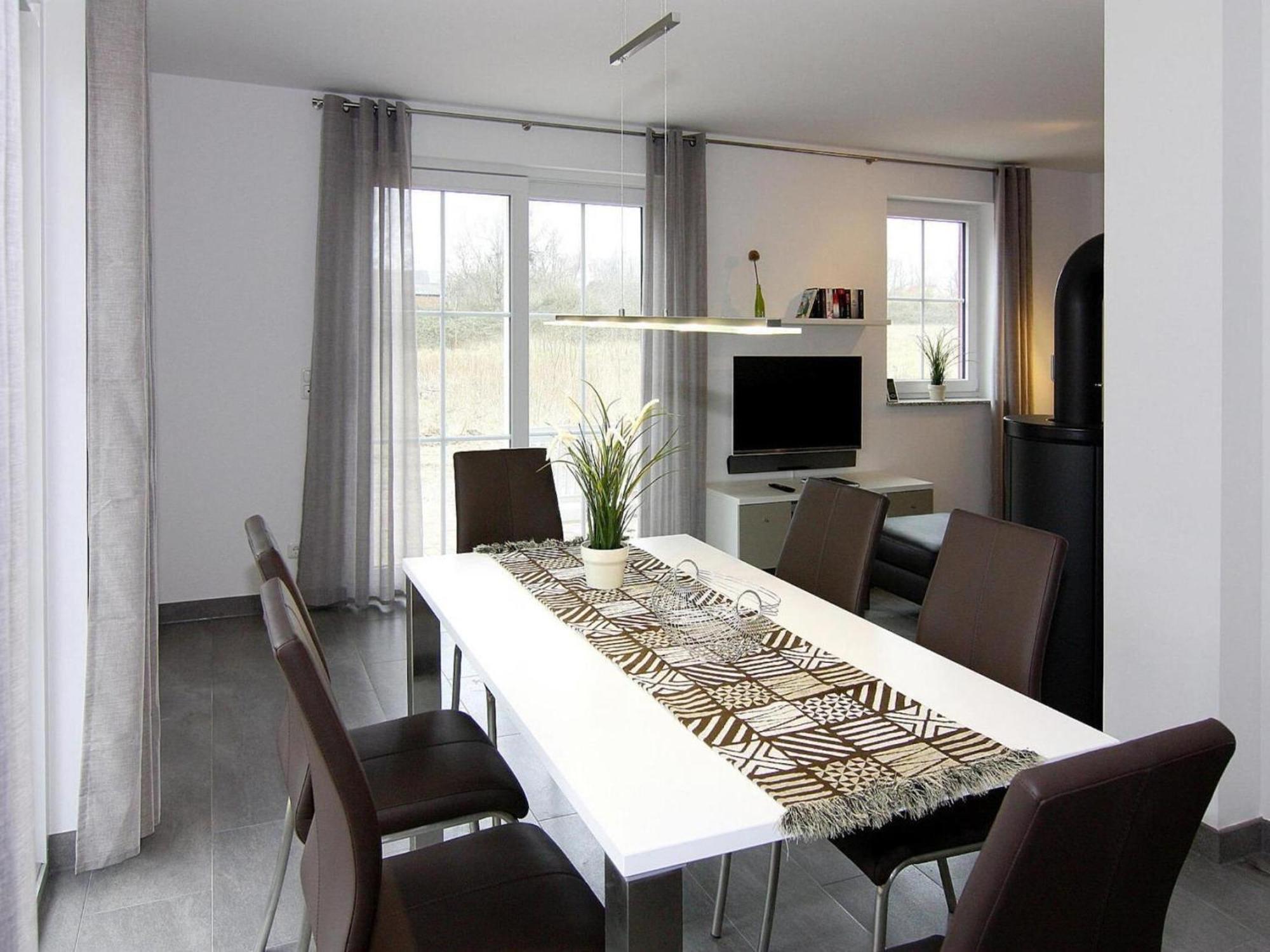 Ferienhaus Lotsenhaus Am Breetzer Bodden In Vieregge Bagian luar foto